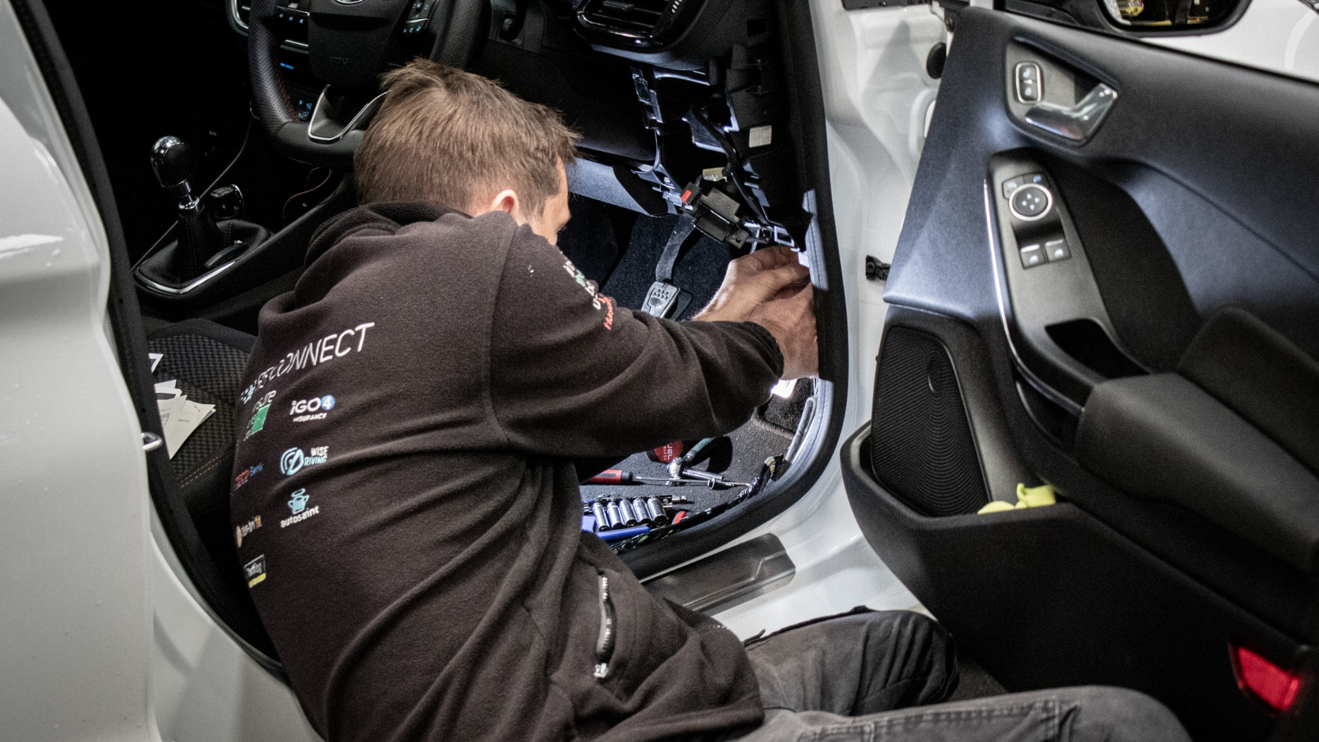 Installation Engineer Various Locations Jobs RS Connect UK